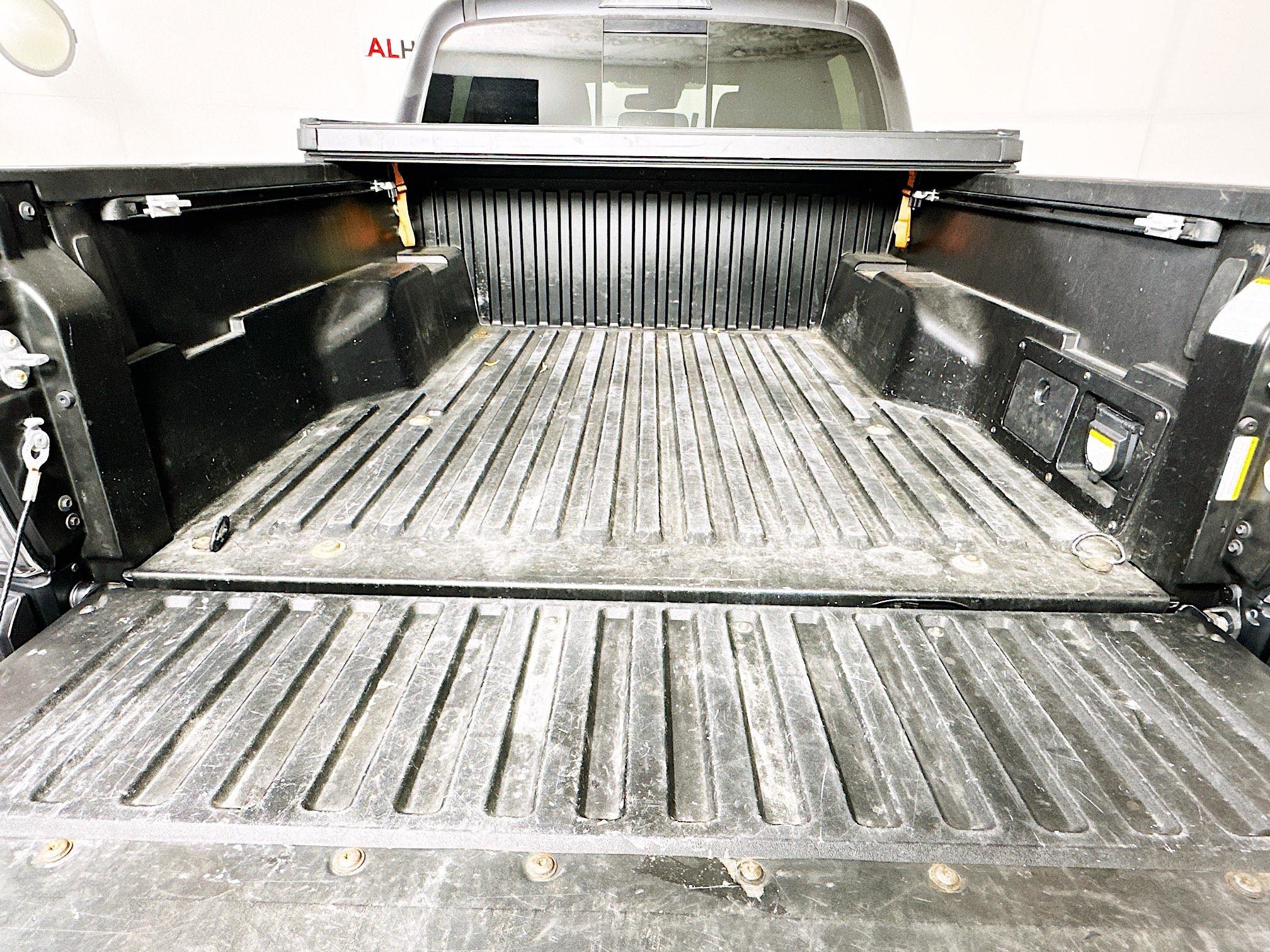 Used 2020 Toyota Tacoma TRD Sport image 30