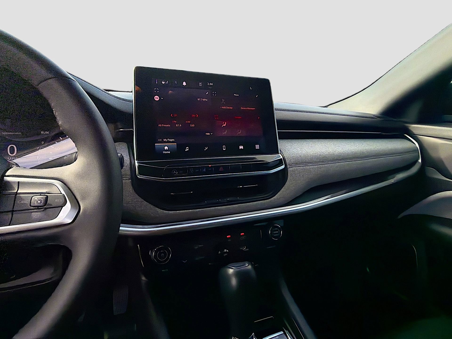 Used 2023 Jeep Compass Latitude image 26