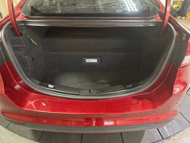 Used 2017 Ford Fusion Energi SE image 12