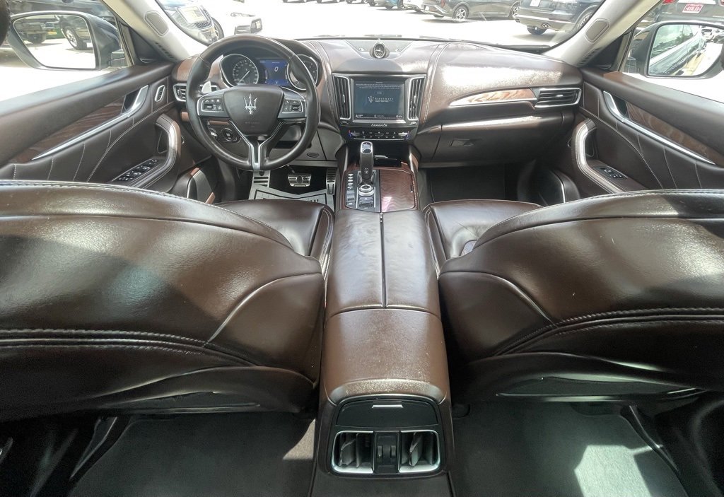 Used 2019 Maserati Levante GranLusso image 28