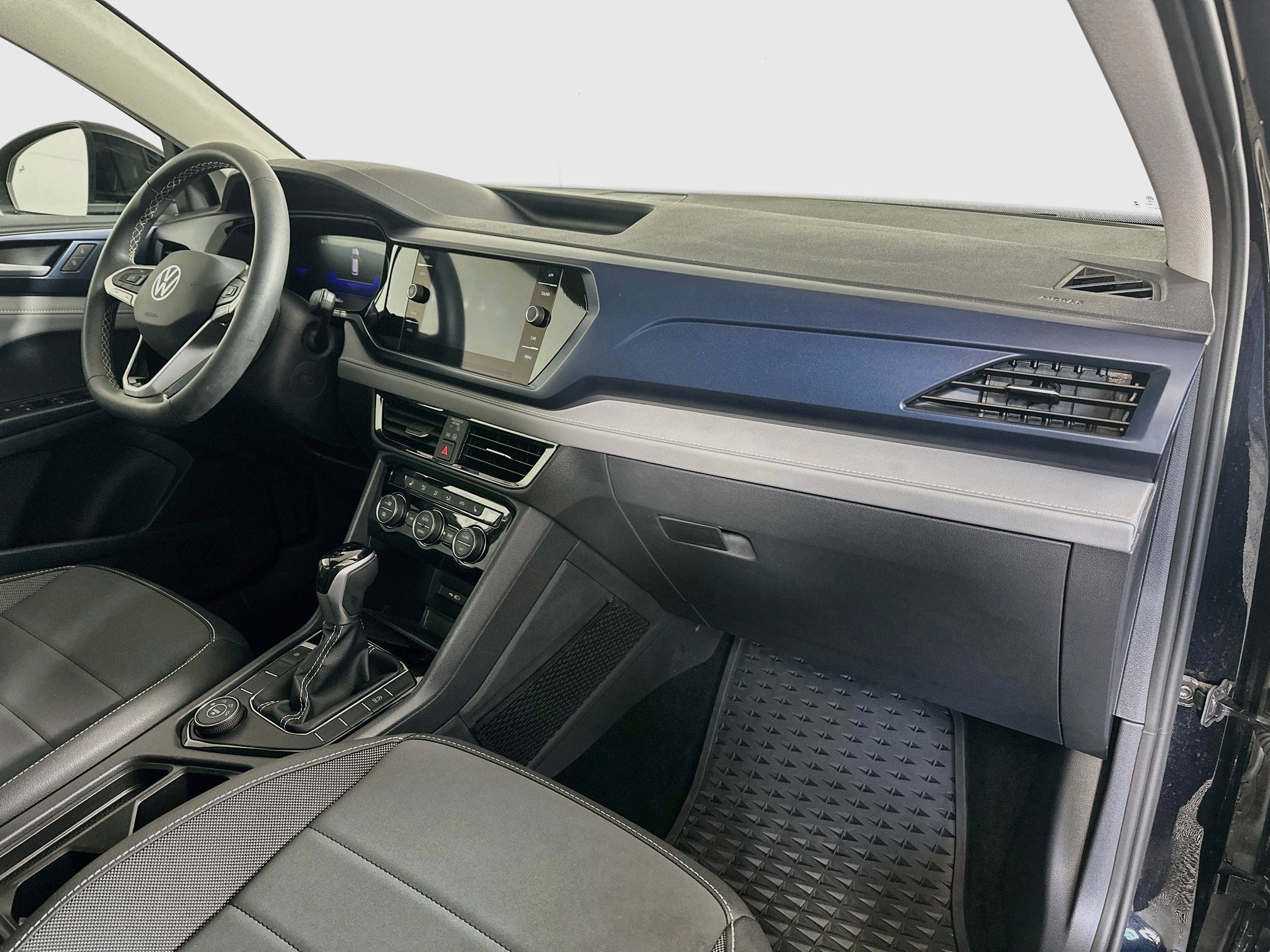 Certified 2024 Volkswagen Taos SE AWD/4WD image 26