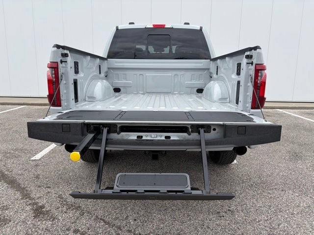 New 2026 Ford F150 XLT w/ Equipment Group 302A MID AWD/4WD image 19
