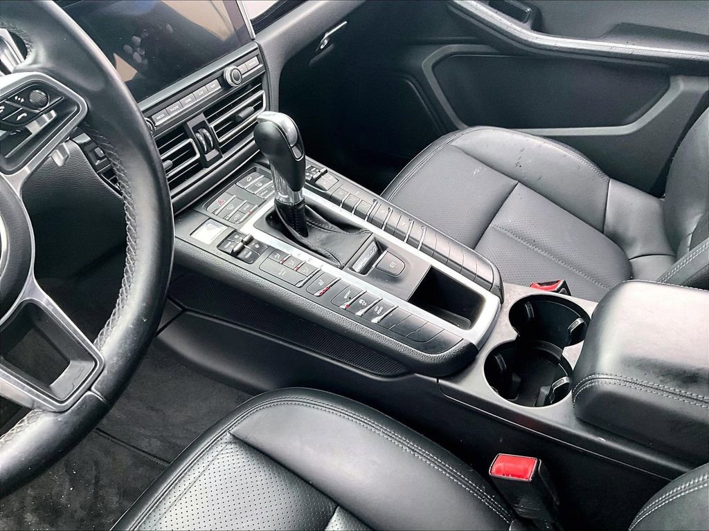 Used 2020 Porsche Macan image 13