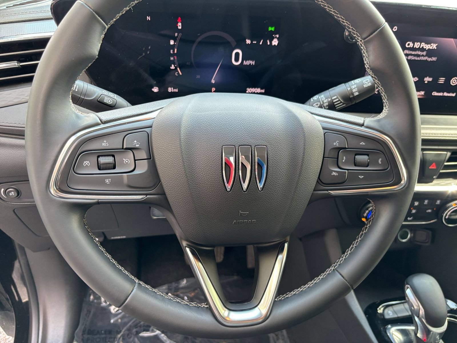 Used 2025 Buick Encore GX Preferred FWD image 27