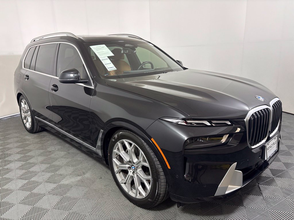Certified 2023 BMW X7 xDrive40i w/ Executive Package AWD/4WD image 4