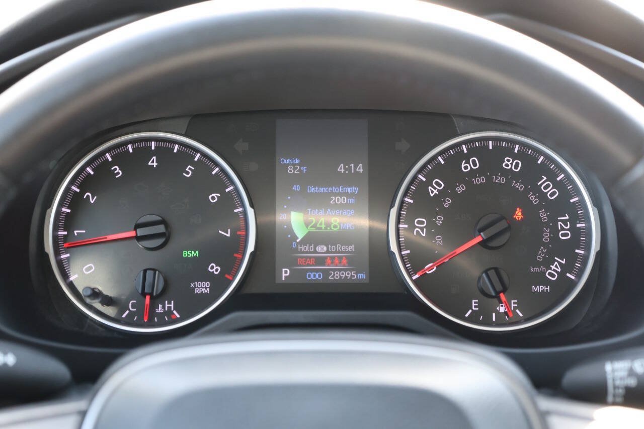 Used 2022 Toyota RAV4 XLE Premium AWD/4WD image 19