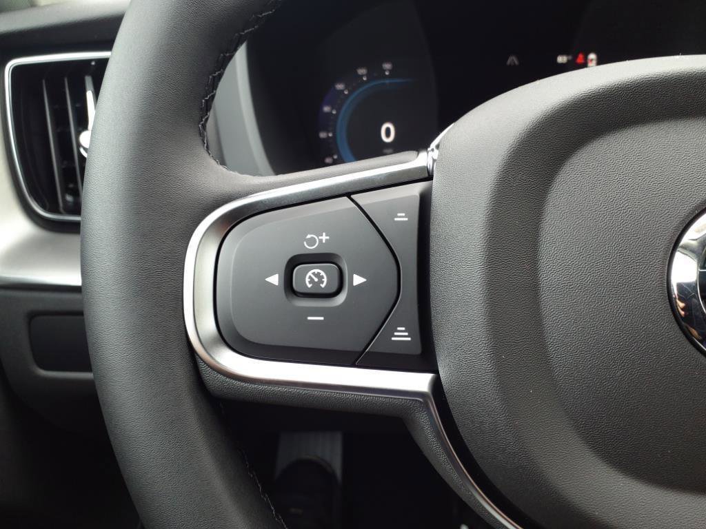 New 2025 Volvo XC60 T8 Core w/ Protection Package Premier AWD/4WD image 23