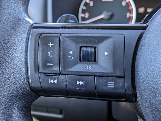 Used 2023 Nissan Rogue SV image 26