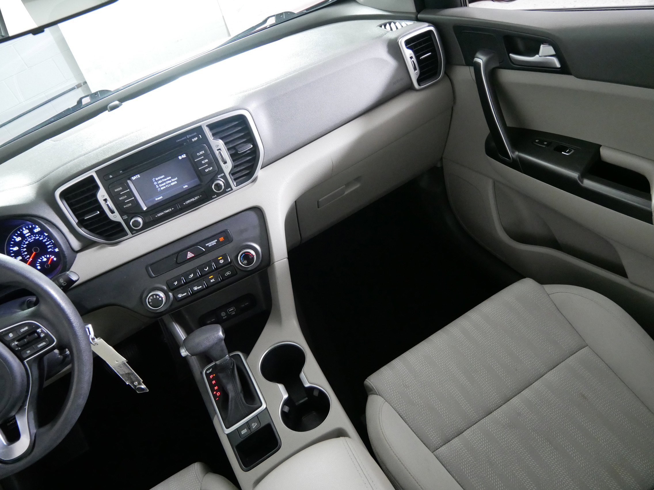 Used 2017 Kia Sportage LX FWD image 11