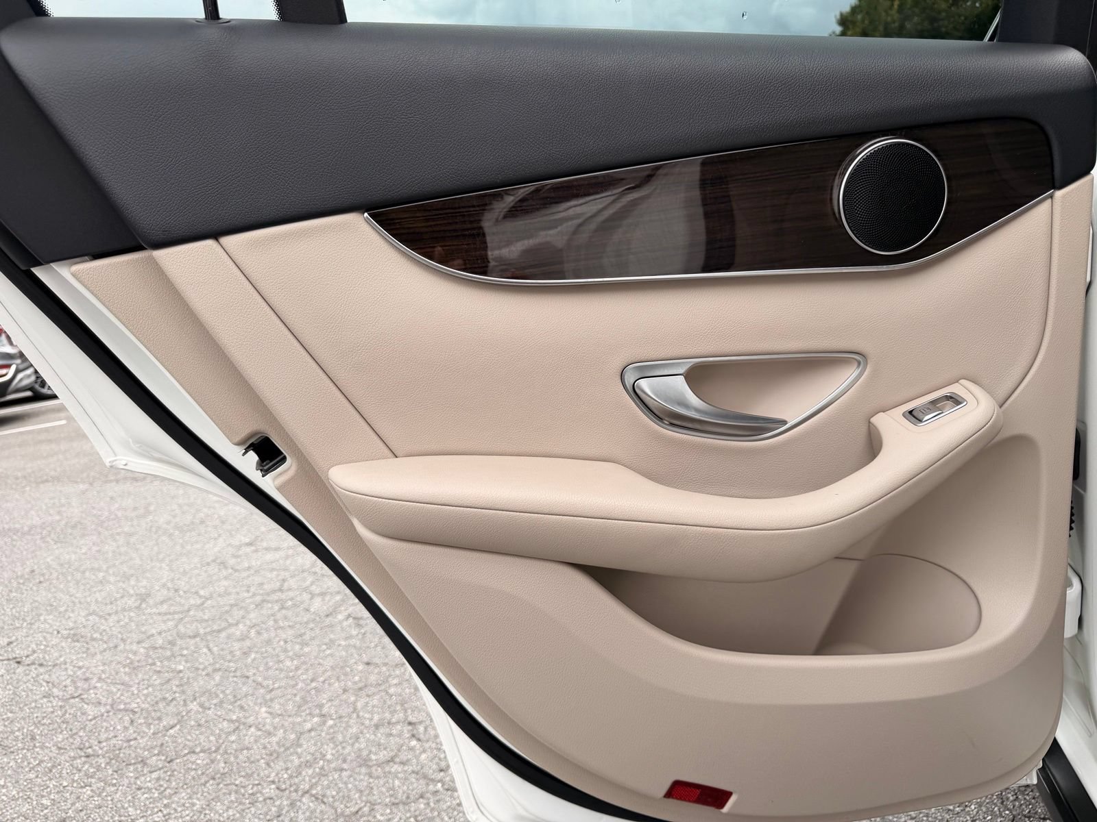 Used 2019 Mercedes-Benz GLC 300 image 26