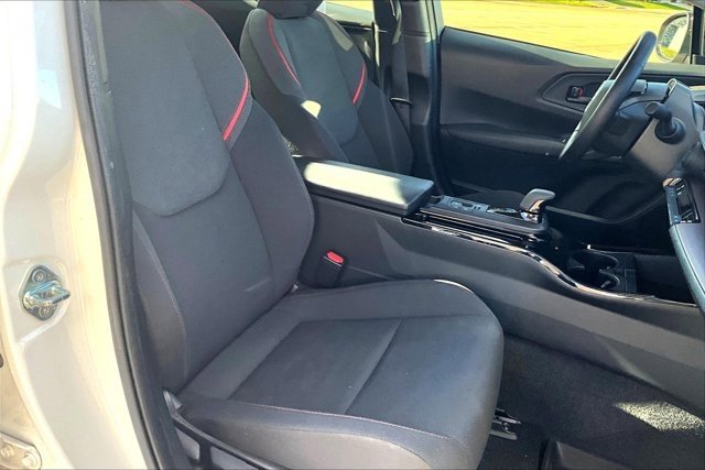 Used 2024 Toyota Prius Prime image 27