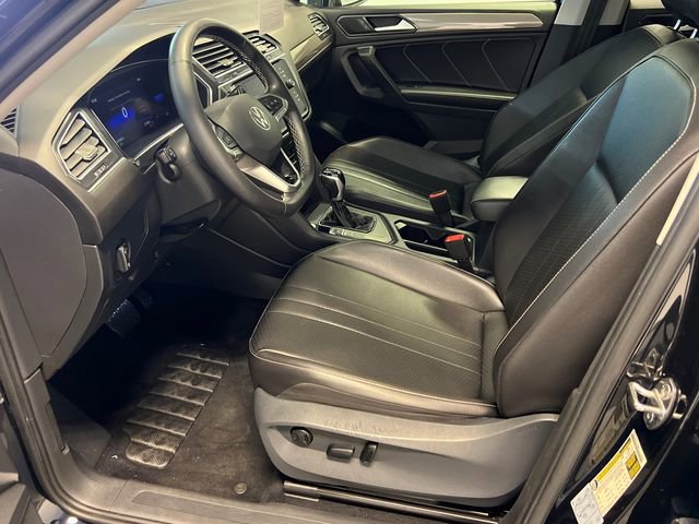 Certified 2022 Volkswagen Tiguan SE FWD image 7
