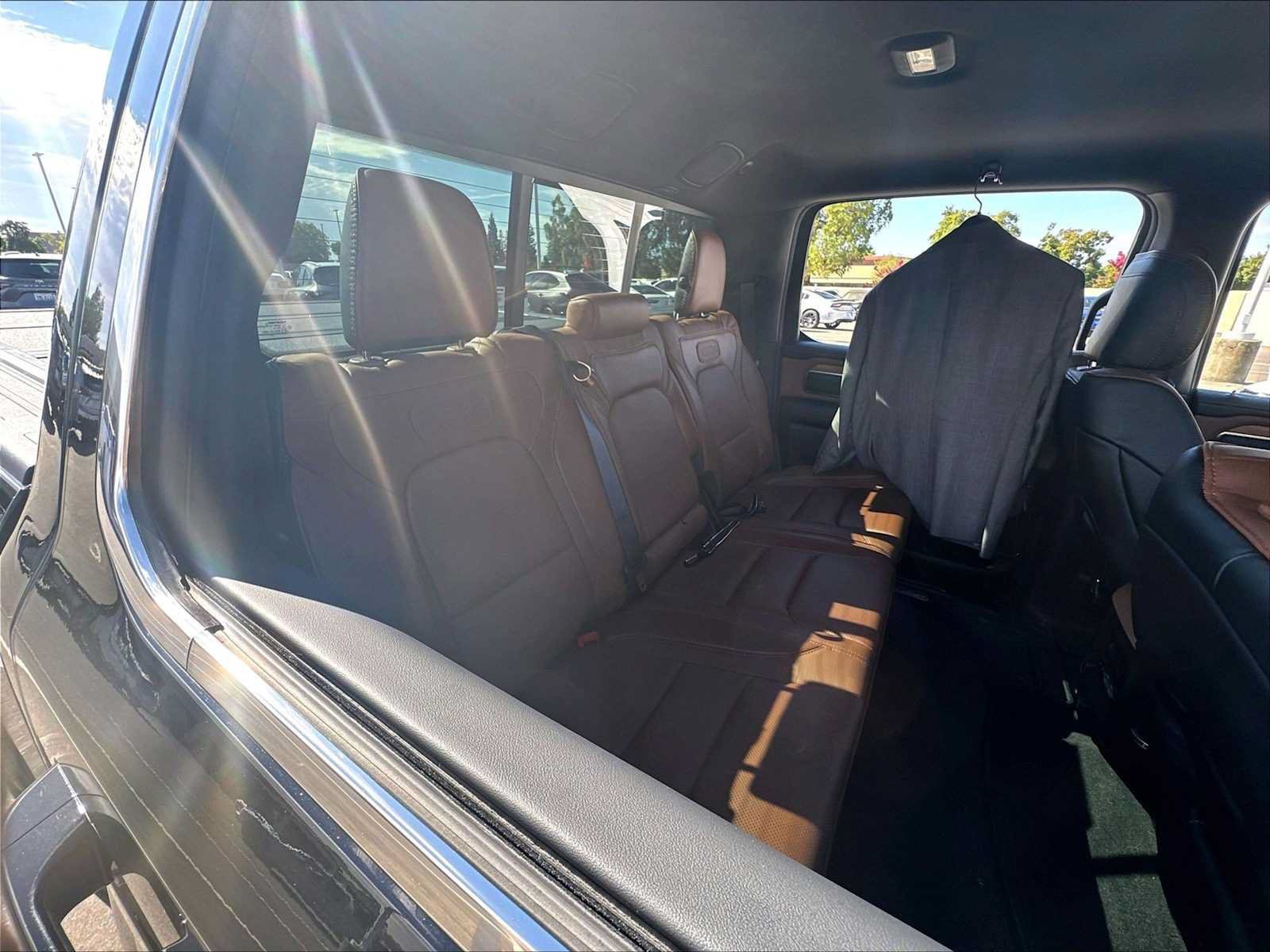 Used 2024 RAM 1500 Limited AWD/4WD image 33