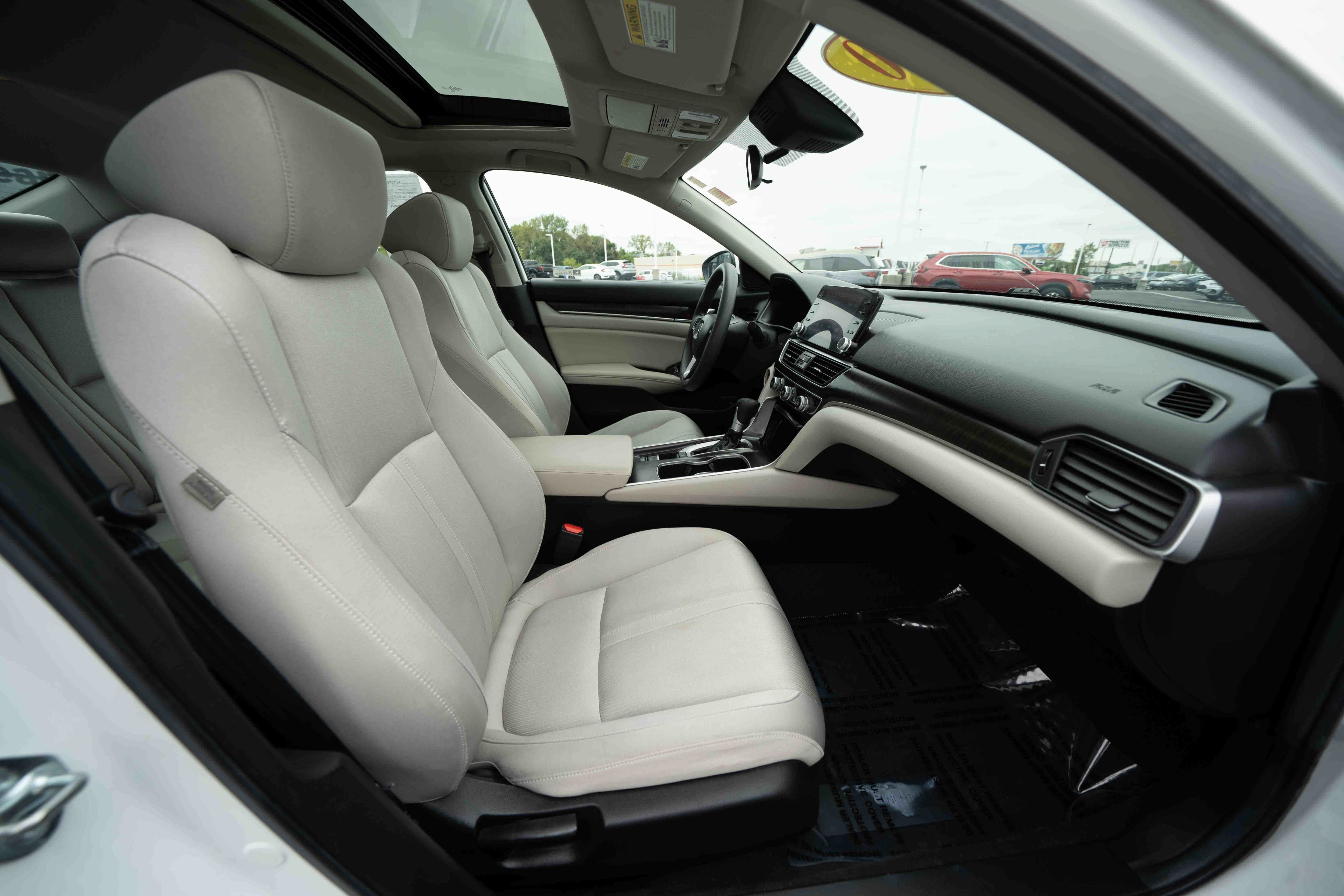 Used 2020 Honda Accord EX image 26