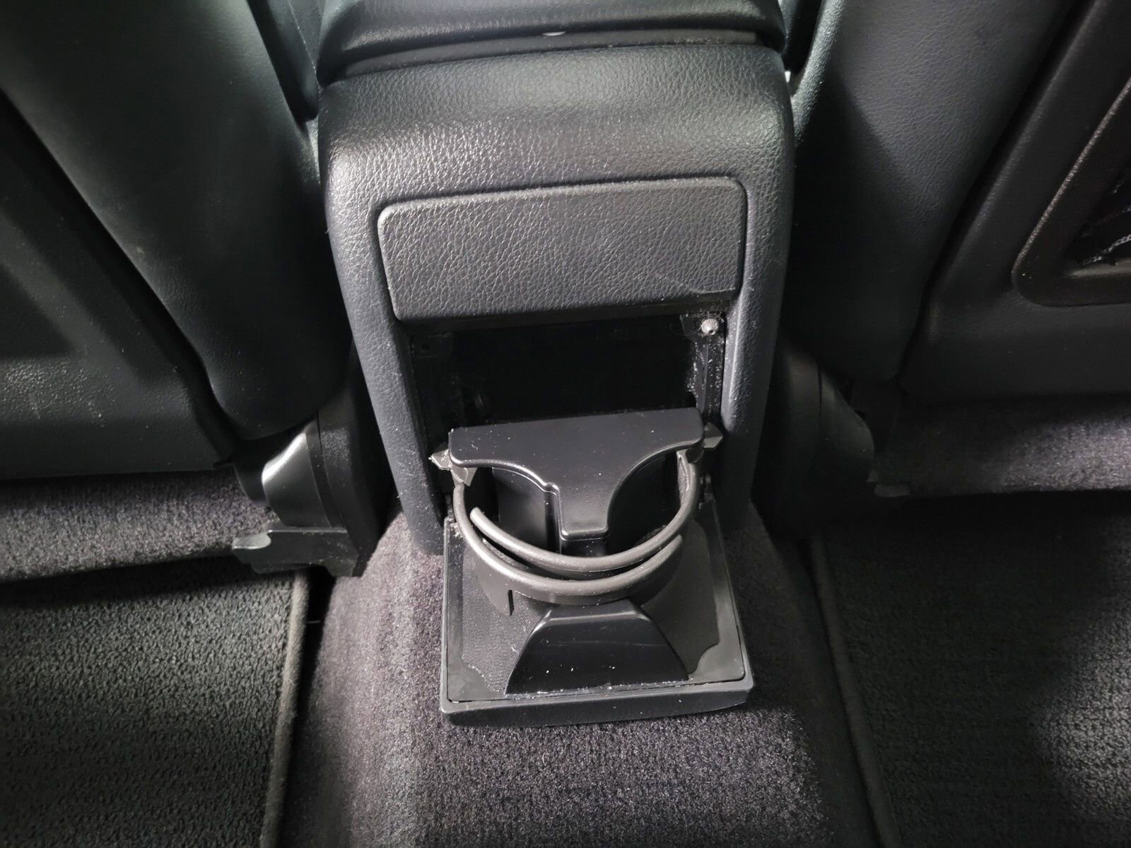 Used 2006 Subaru Outback 2.5XT Limited w/ Popular Equipment Group 2A image 21