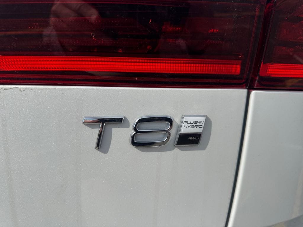 New 2026 Volvo XC60 T8 Ultra w/ Protection Package Premier AWD/4WD image 10