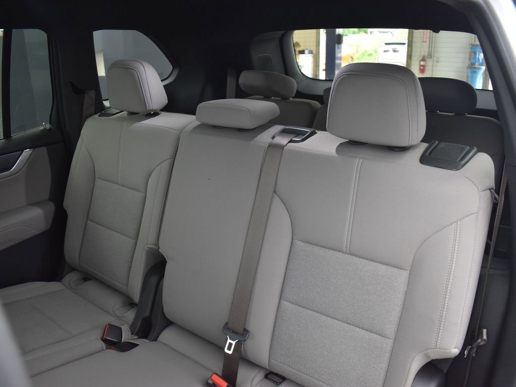 New 2025 GMC Acadia Elevation image 23