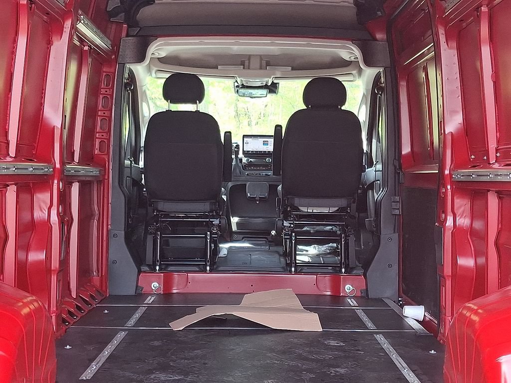 New 2025 RAM ProMaster 2500 w/ Quick Order Package 22H SLT+ FWD image 7