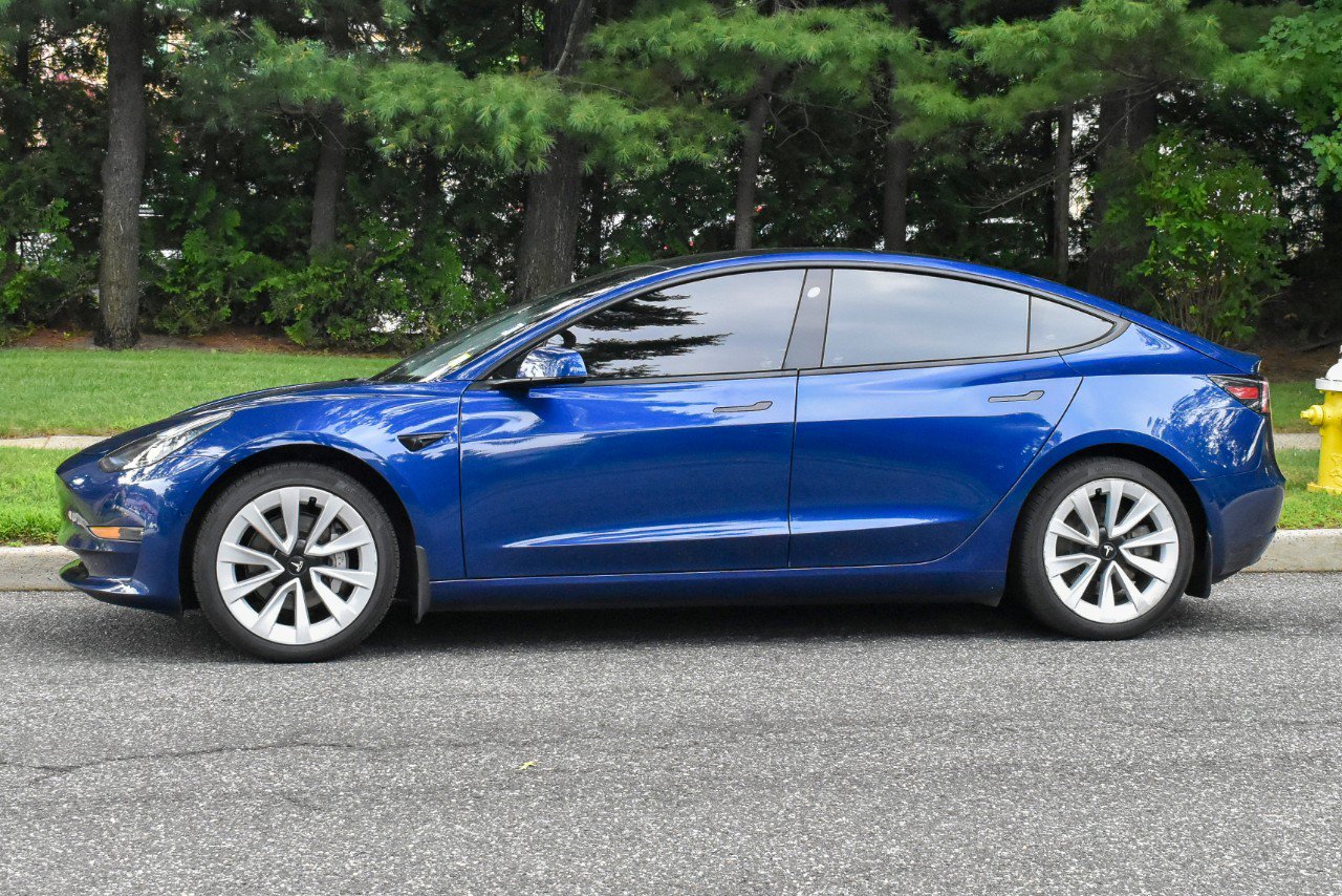 Used 2021 Tesla Model 3 Long Range AWD/4WD image 3