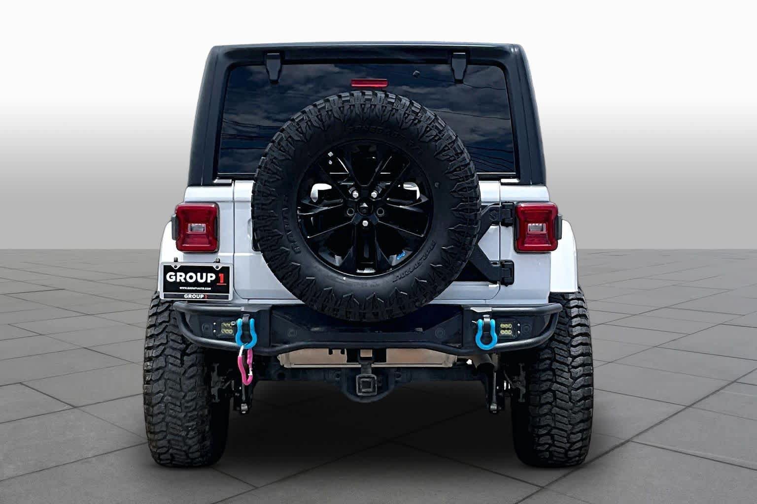 Used 2022 Jeep Wrangler Unlimited Sahara AWD/4WD image 5