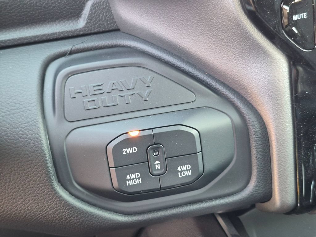 New 2026 RAM 5500 4x4 Crew Cab w/ Laramie Trim Package image 18