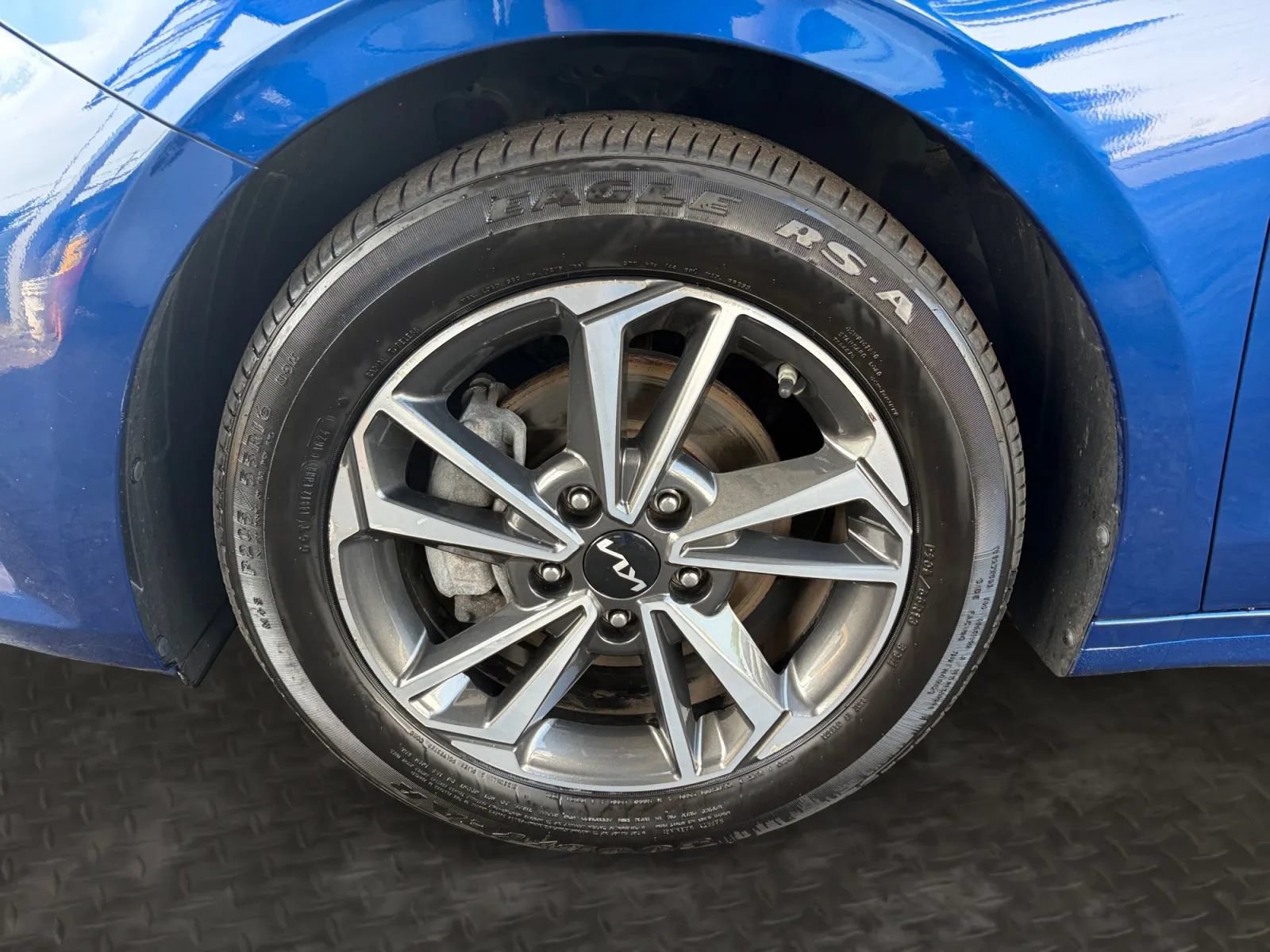 Used 2023 Kia Forte LXS w/ LXS Technology Package FWD image 32