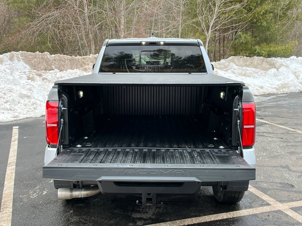 Used 2025 Toyota Tacoma TRD Sport w/ TRD Sport Upgrade Package image 23