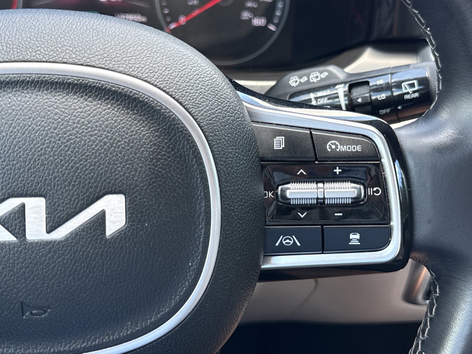 Used 2022 Kia Sorento SX FWD image 26