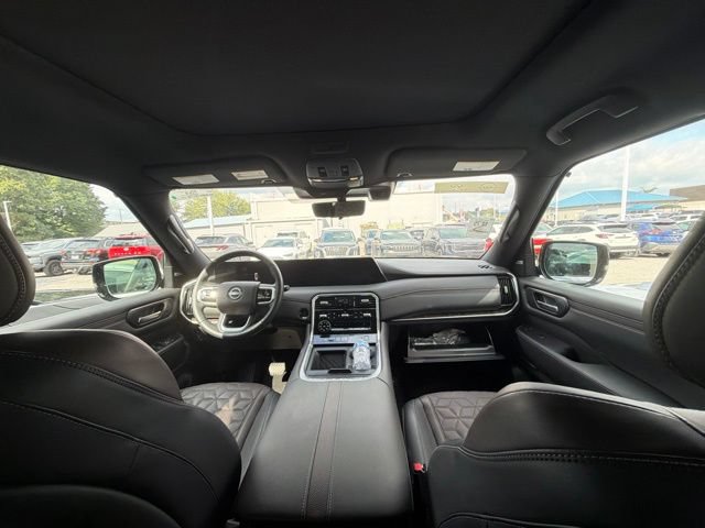 Used 2025 Nissan Armada Platinum w/ Convenience Package AWD/4WD image 18