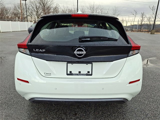Used 2024 Nissan Leaf S image 9