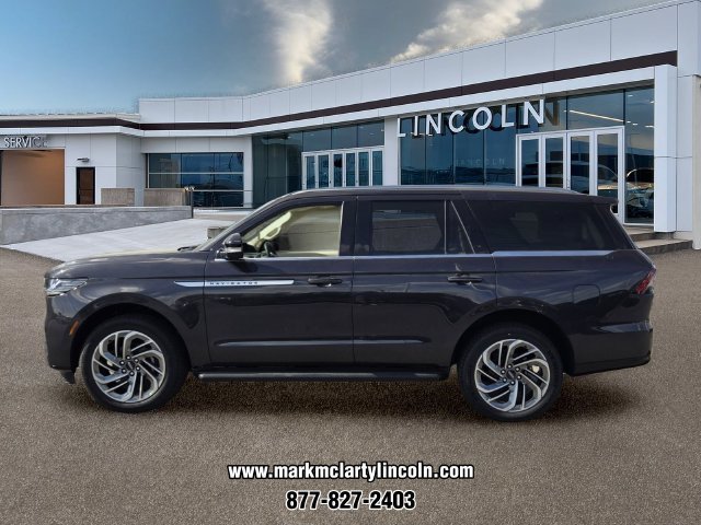 New 2027 Lincoln Navigator Premiere AWD/4WD image 2