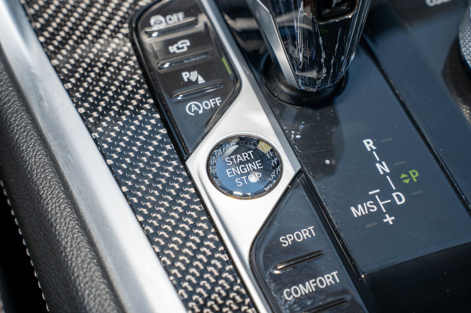 Used 2022 BMW X6 M50i w/ Executive Package image 34