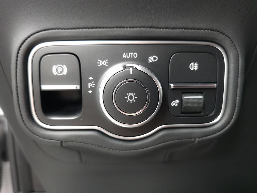 Certified 2025 Mercedes-Benz G 580 w/ EQ Technology image 10
