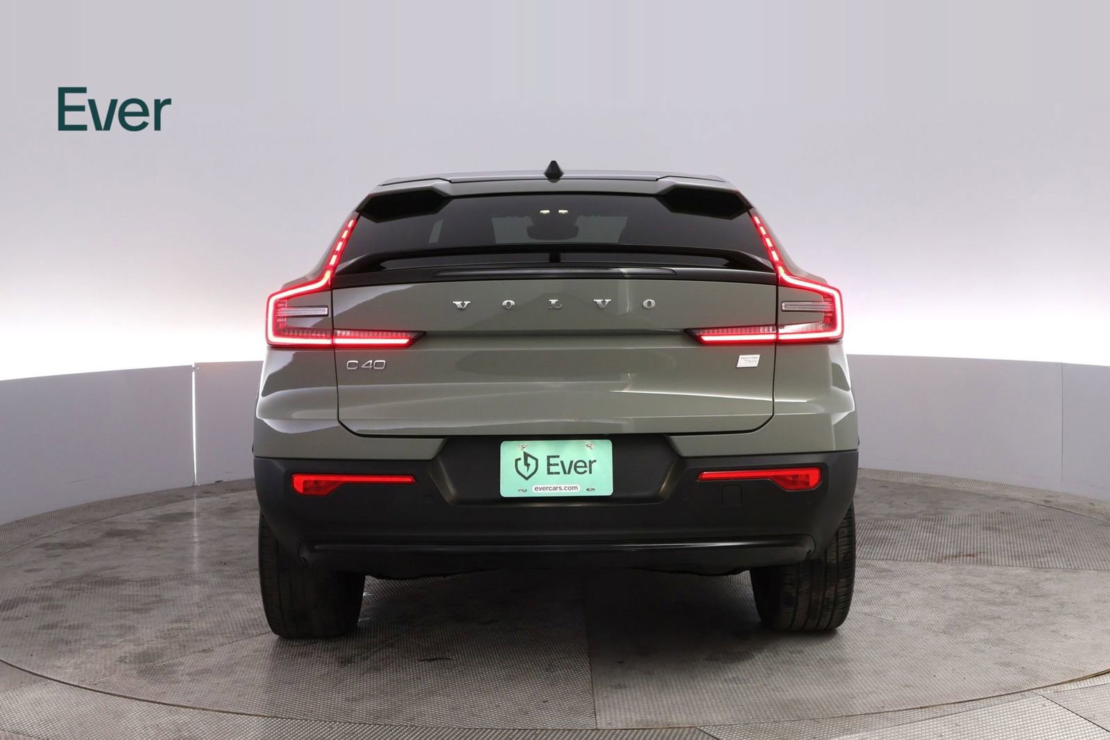 Used 2023 Volvo C40 P8 Recharge Ultimate image 15