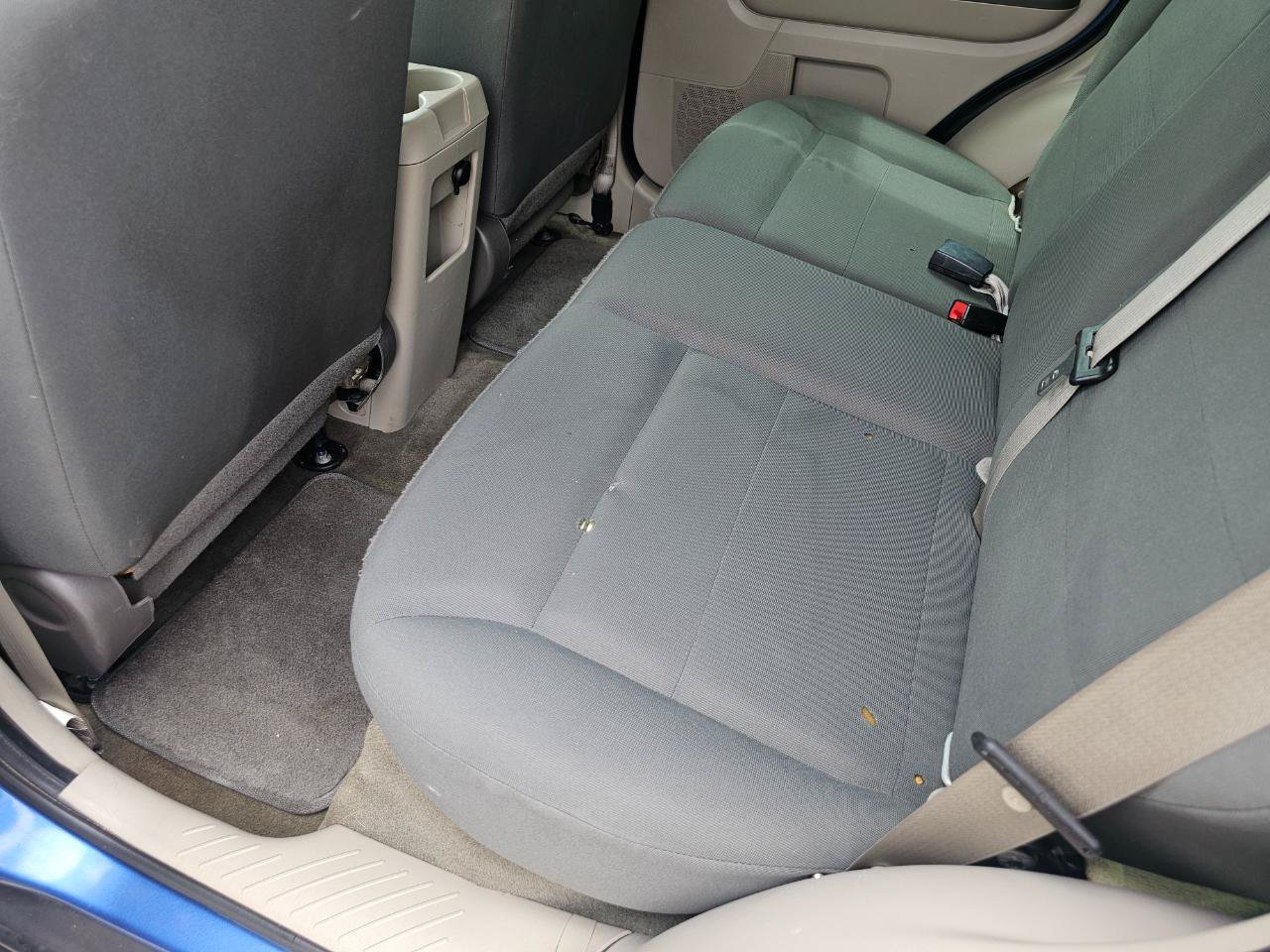 Used 2010 Ford Escape XLS FWD image 22