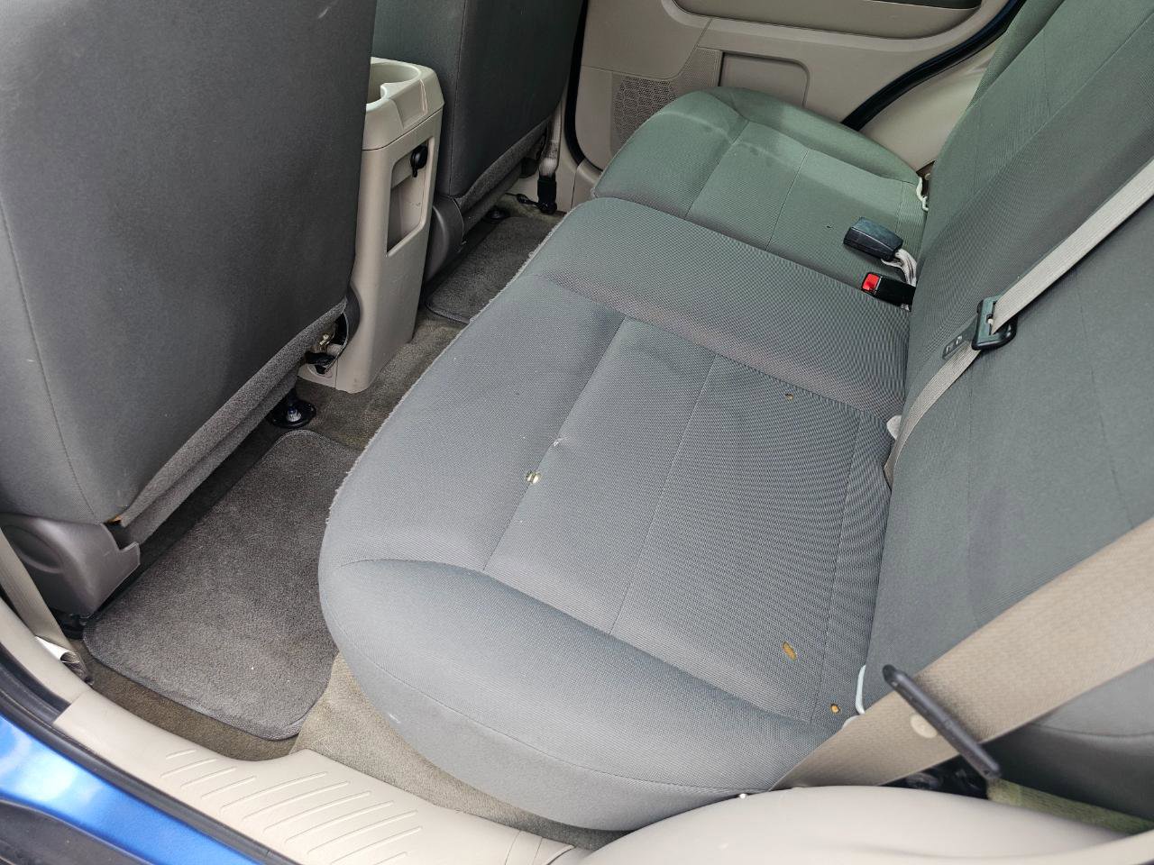 Used 2010 Ford Escape XLS FWD image 22