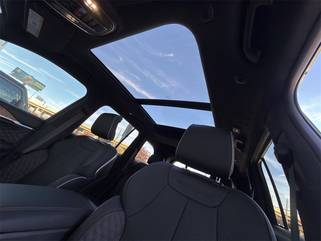 New 2025 Jeep Grand Cherokee Summit image 18