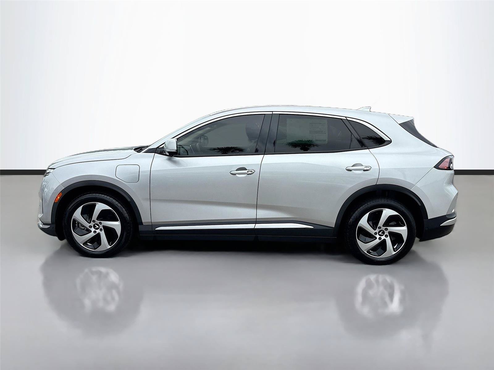 New 2025 VinFast VF 8 Eco AWD/4WD image 4