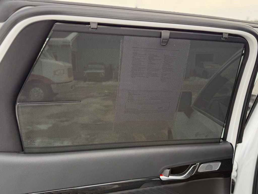 Used 2025 Hyundai Palisade Calligraphy image 12