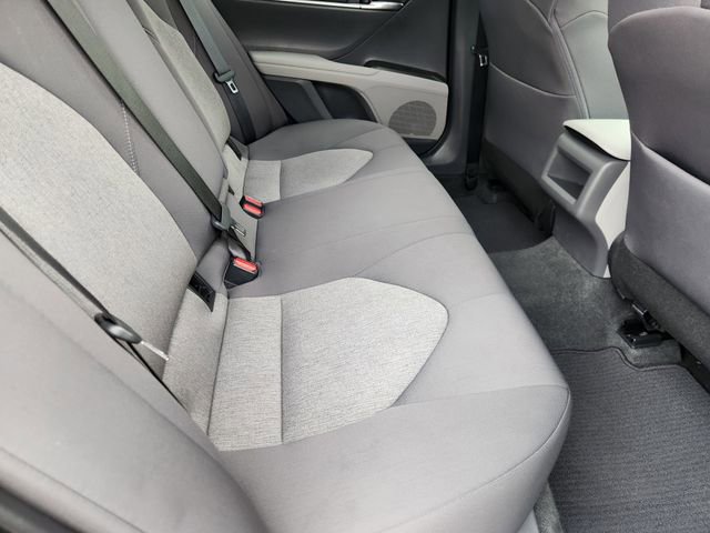 Certified 2022 Toyota Camry LE image 29