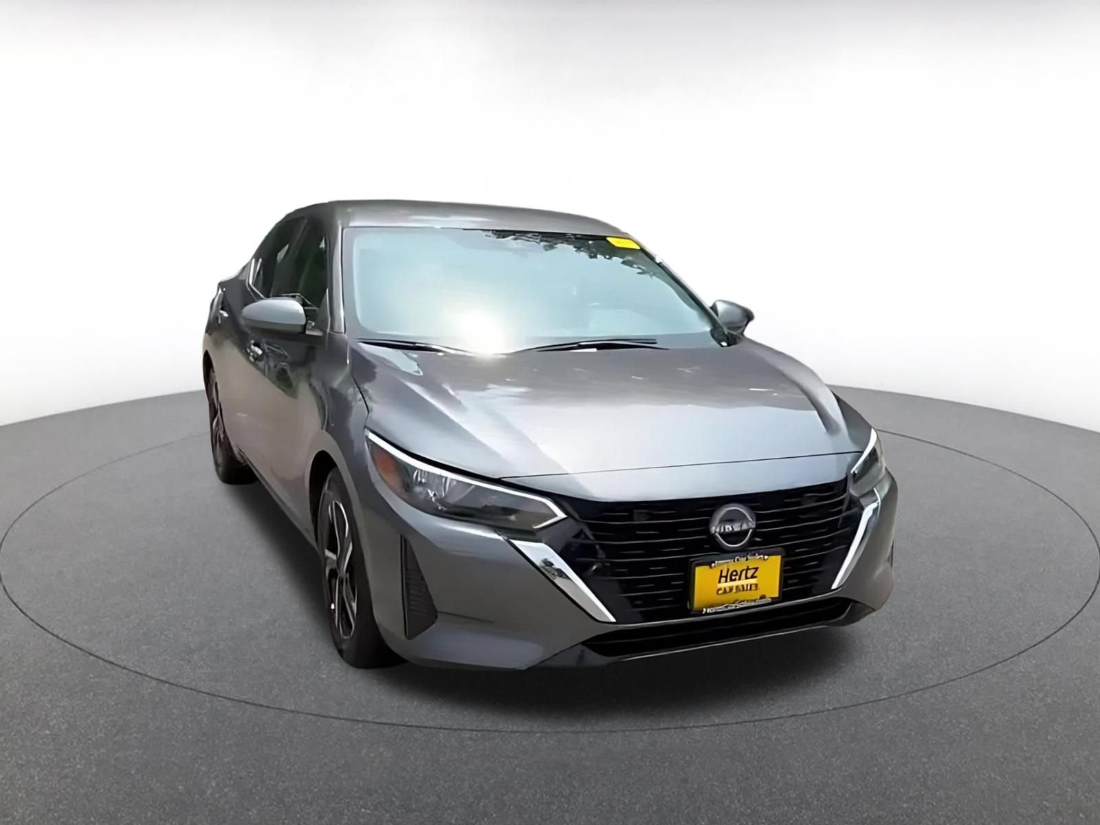 Used 2025 Nissan Sentra SV FWD image 3