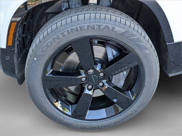 New 2026 Land Rover Defender 110 X-Dynamic SE image 9