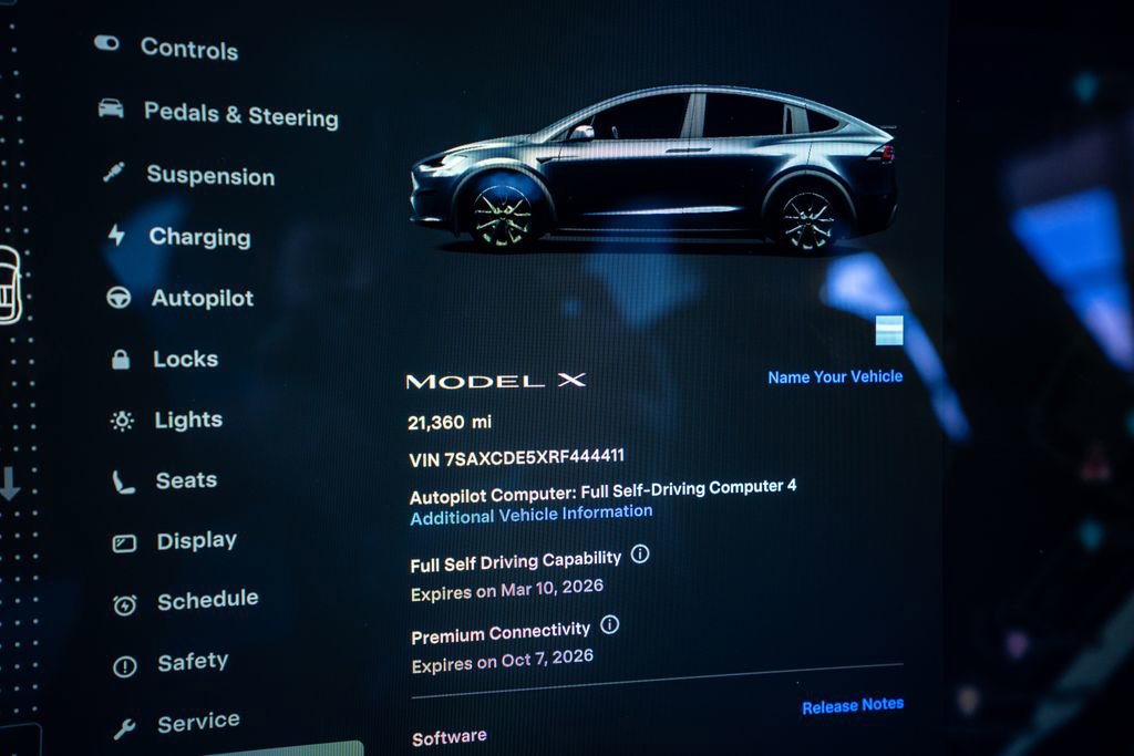 Used 2024 Tesla Model X image 58