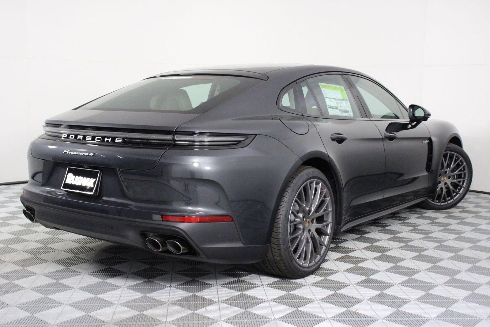 New 2026 Porsche Panamera 4 image 7