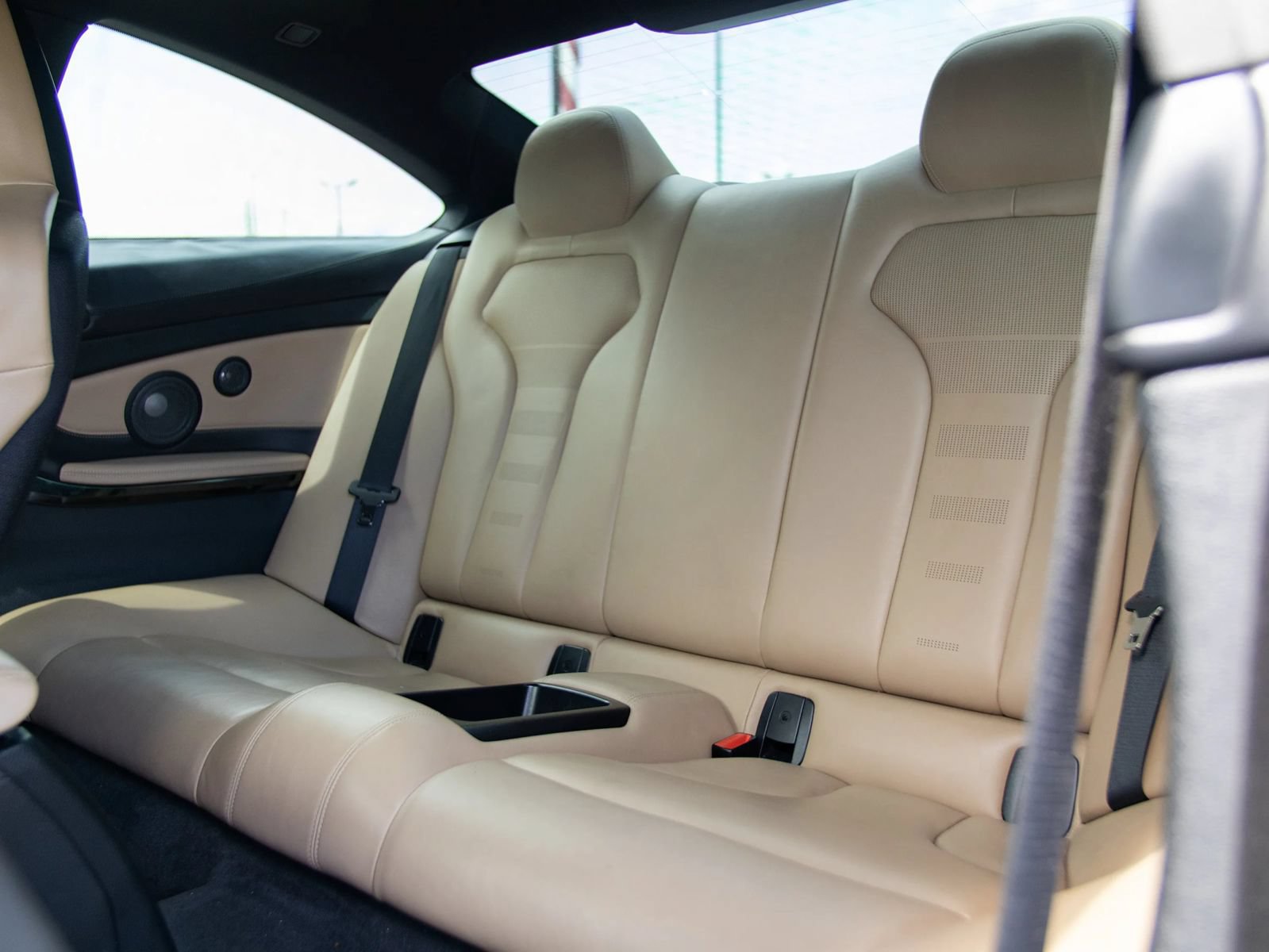 Used 2015 BMW M4 Coupe w/ Executive Package RWD image 22