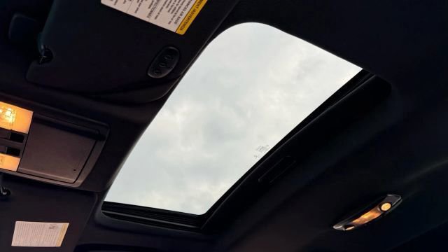 Used 2019 Ford Taurus Limited image 40