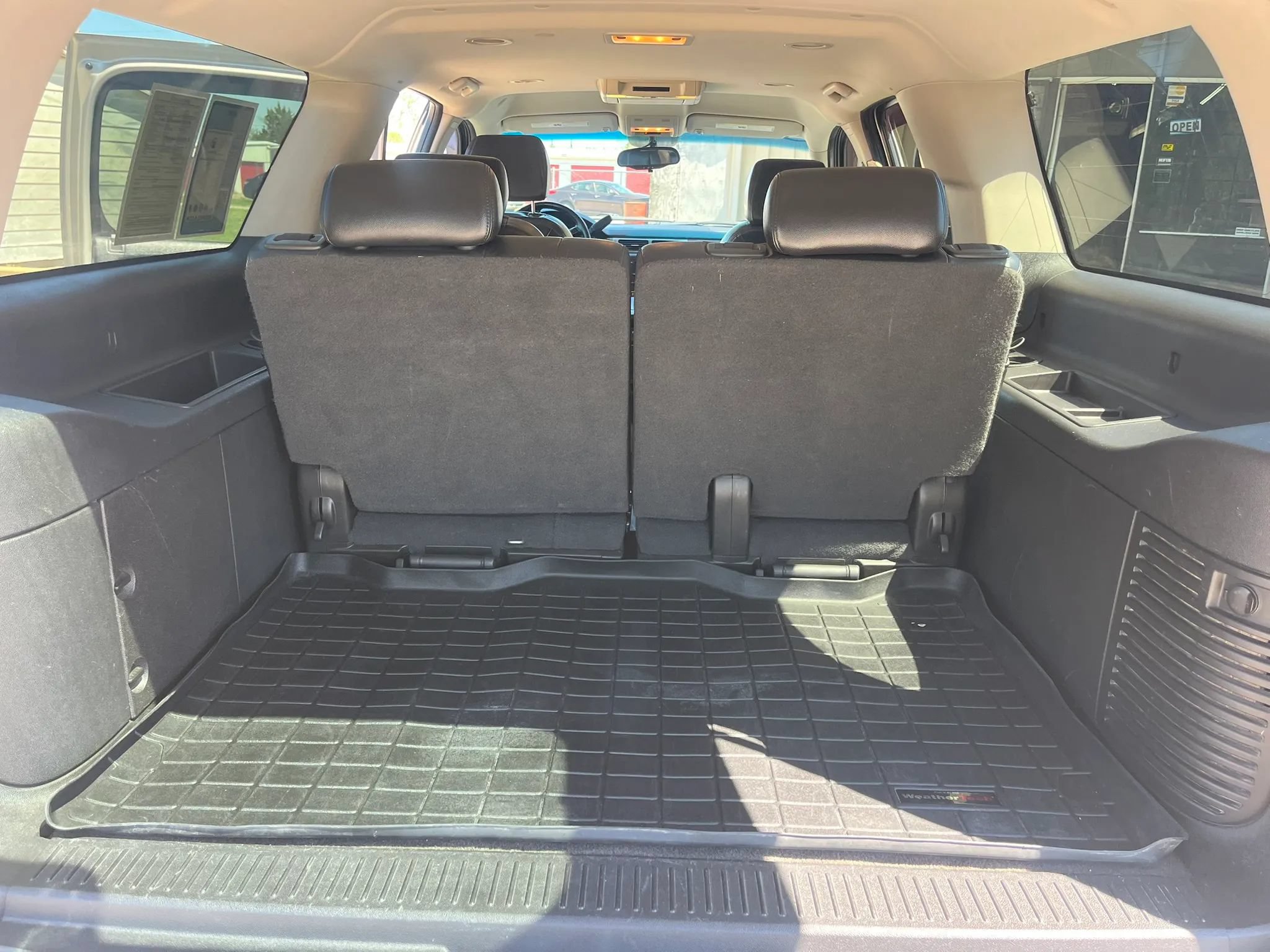 Used 2009 Chevrolet Suburban LT AWD/4WD image 14