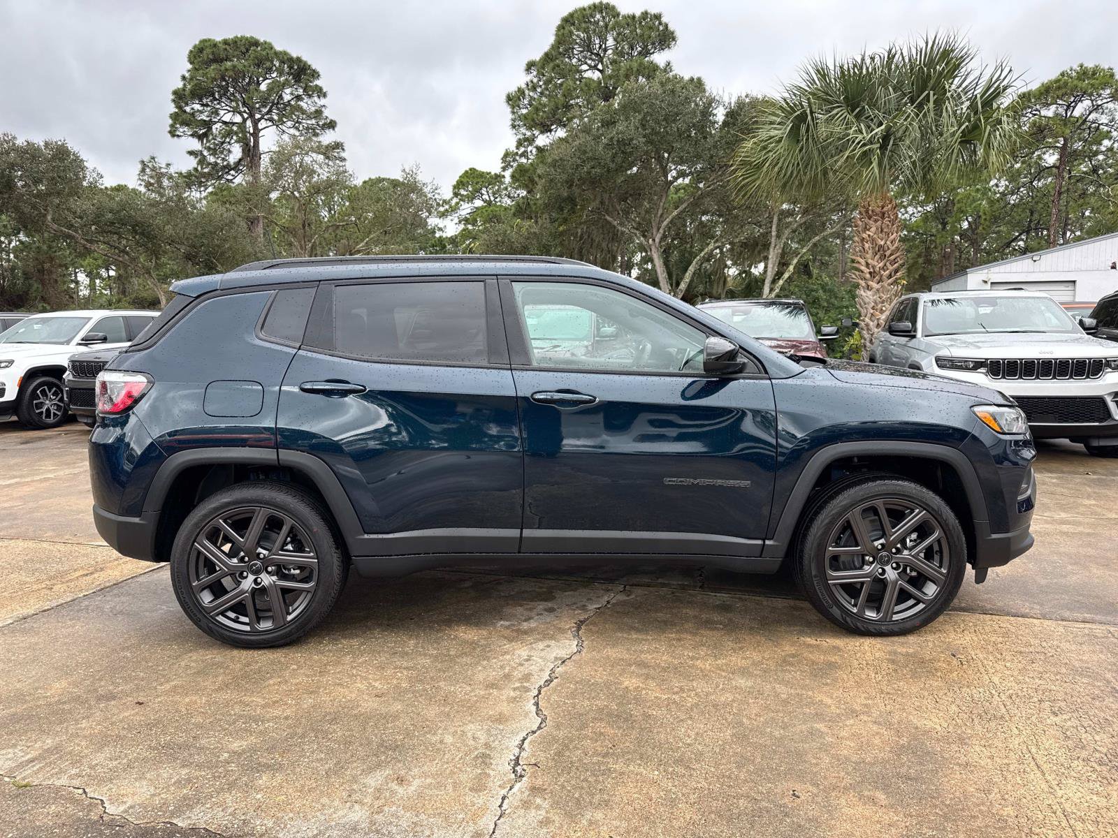 New 2026 Jeep Compass Latitude AWD/4WD image 2