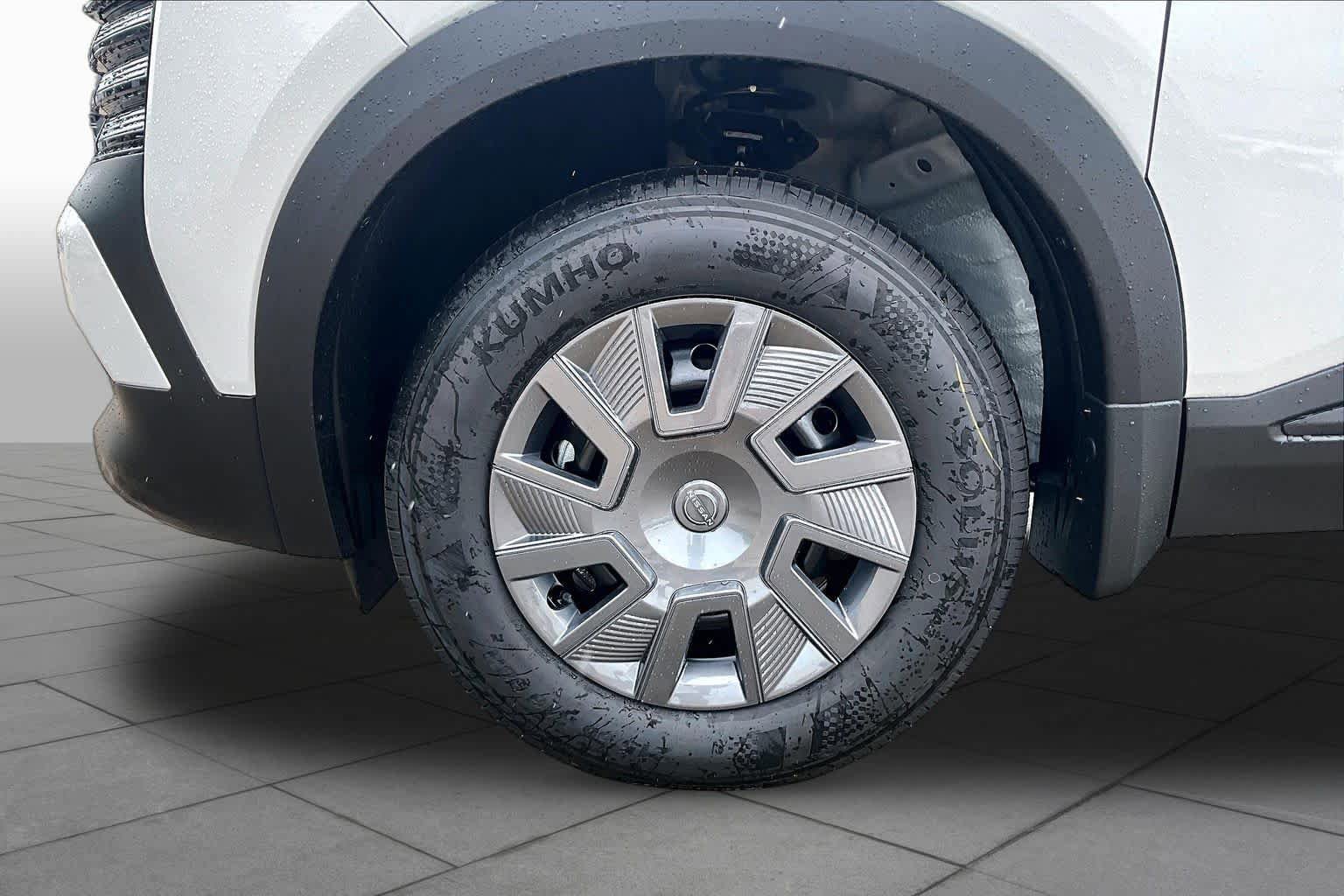 New 2026 Nissan Kicks S FWD image 9