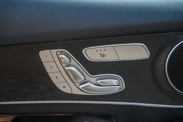 Used 2022 Mercedes-Benz GLC 300 4MATIC image 35
